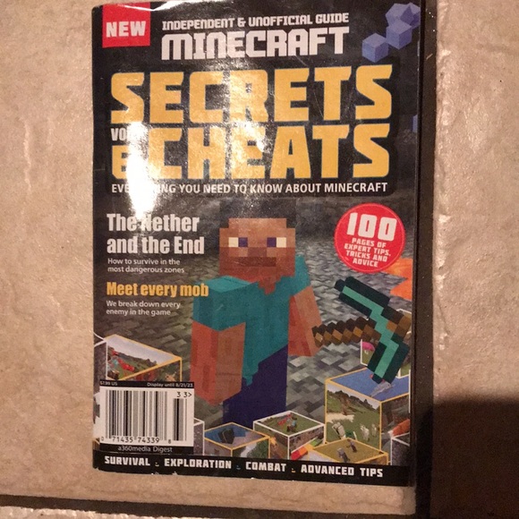 “THE ESSENTIAL GUIDE TO MINECRAFT” & “MINECRAFT SECRETS & CHEATS” LOT (NEW)! - Picture 3 of 5